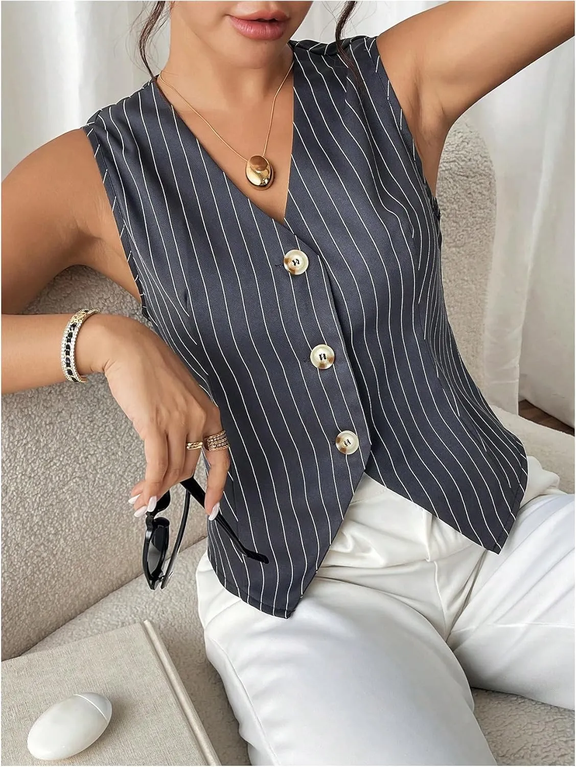 MakeMeChic Women's Leopard Print Vests V Neck Cheetah Vest Sleeveless Jacket Vest Tops Blazer Vests