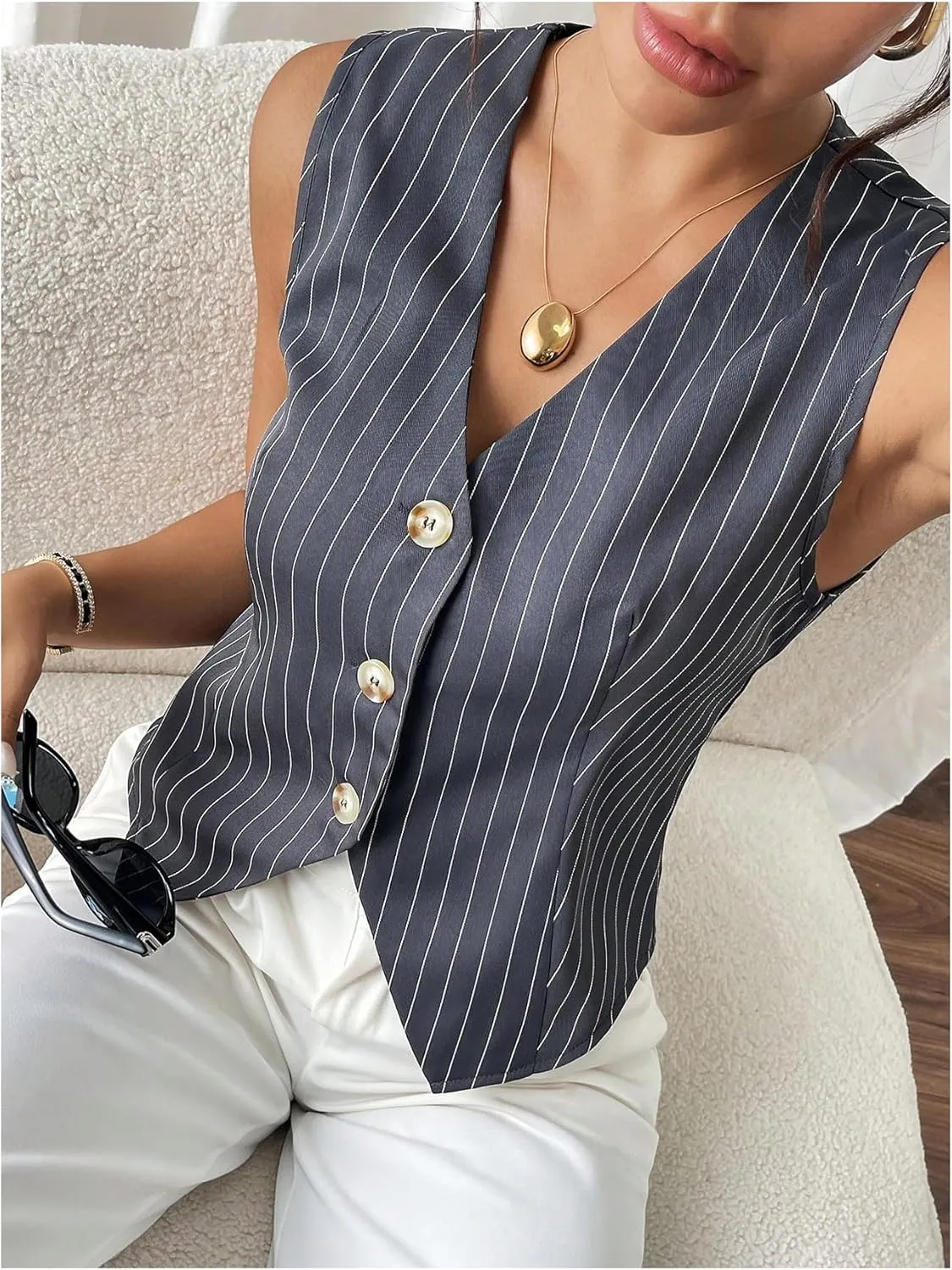 MakeMeChic Women's Leopard Print Vests V Neck Cheetah Vest Sleeveless Jacket Vest Tops Blazer Vests