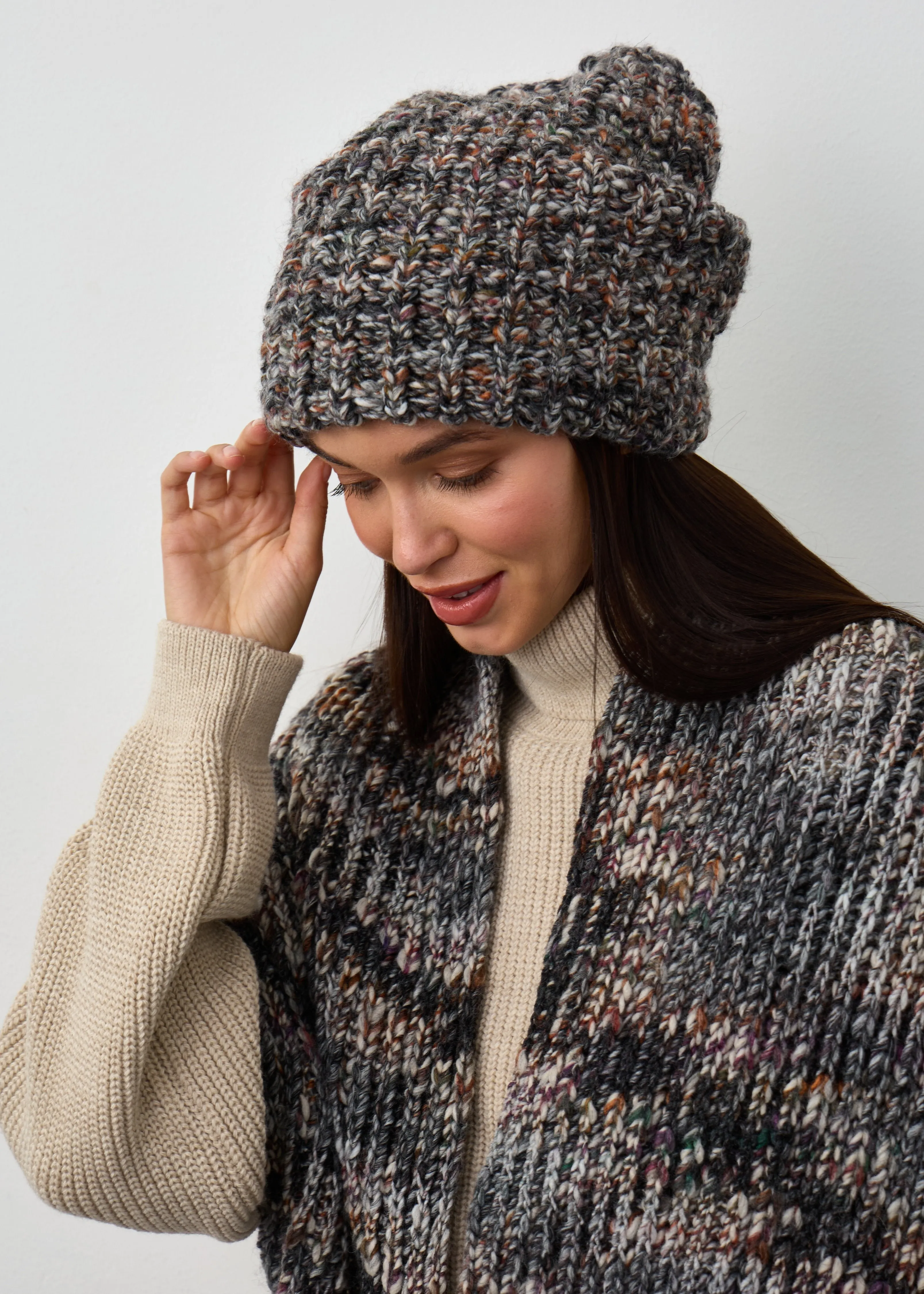 Oversized Double-Layer Wool Hat in Grey & White & Brown
