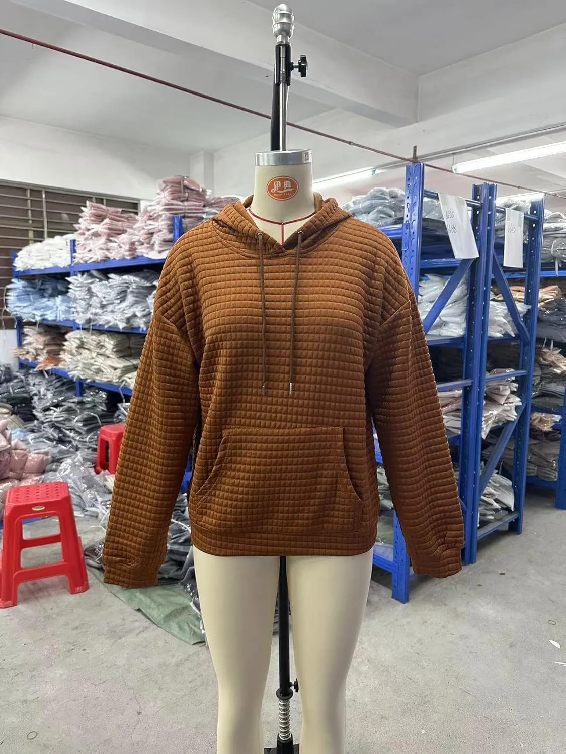 Womens Checkered Hoodies Trendy 2024 Hooded Sweatshirts Soft Hoodies Loose Fit with Pockets Casual Pullover Tops